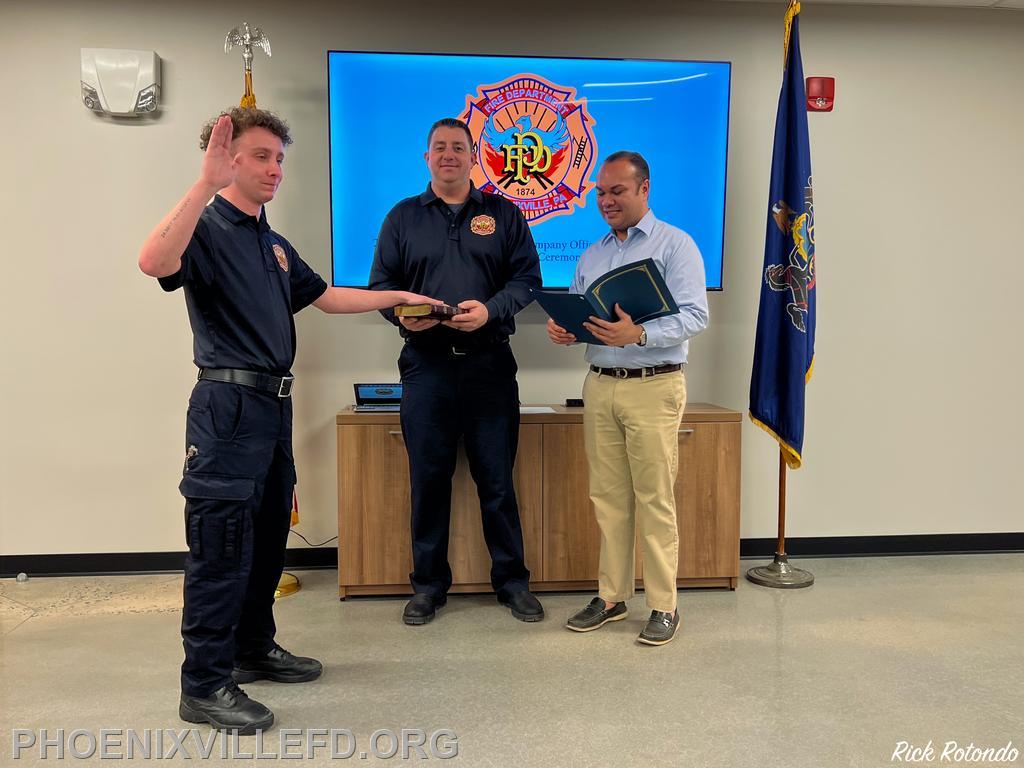 Community Risk Reduction Coordinator Scott Miesen being sworn in by Mayor Pete, with Assistant Chief Craig Lear